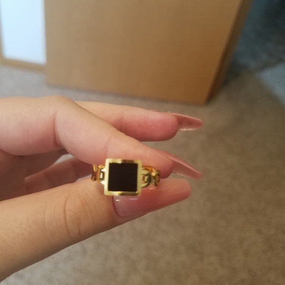 Bohomoon Size 8 Tarnish Proof Ring - Picture 2 of 4